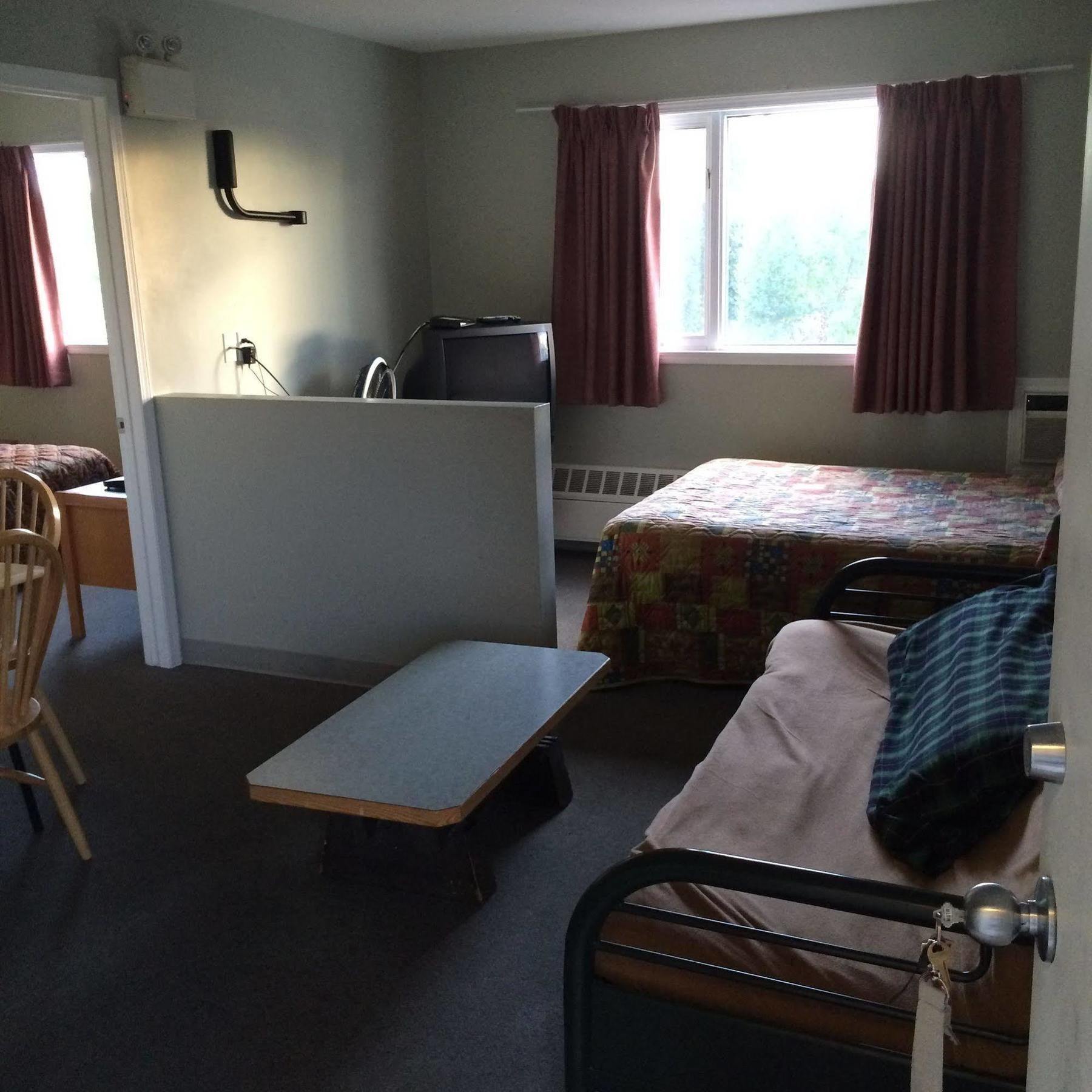 Raccoon Lodge Motel Sylvan Lake Eksteriør billede