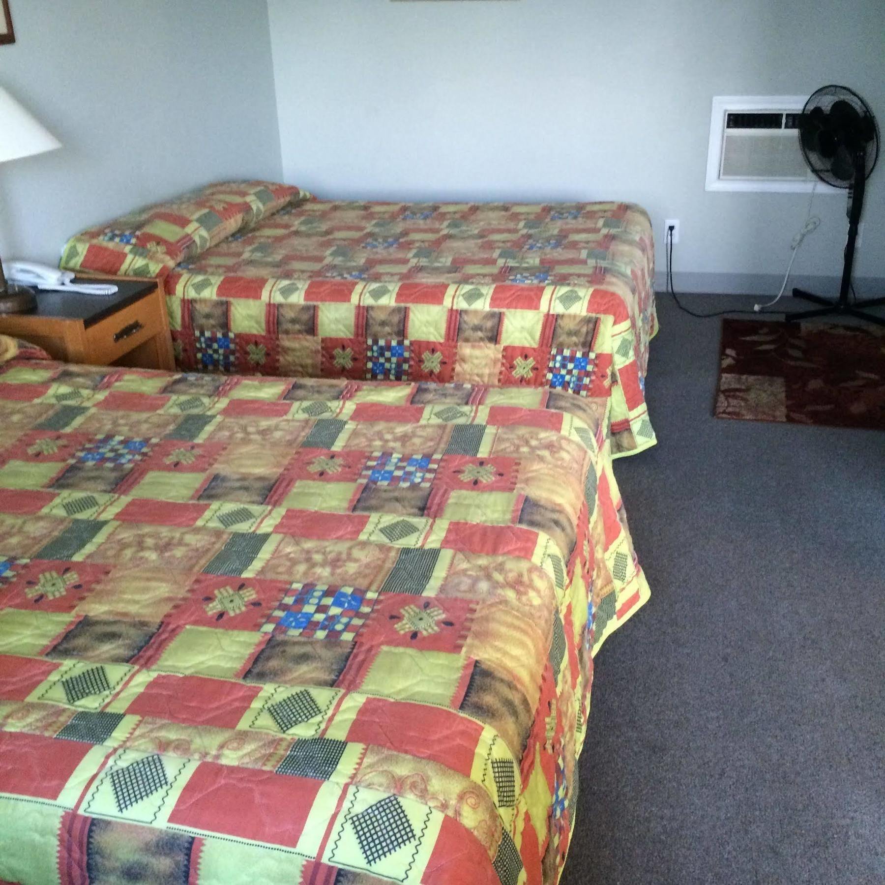 Raccoon Lodge Motel Sylvan Lake Eksteriør billede